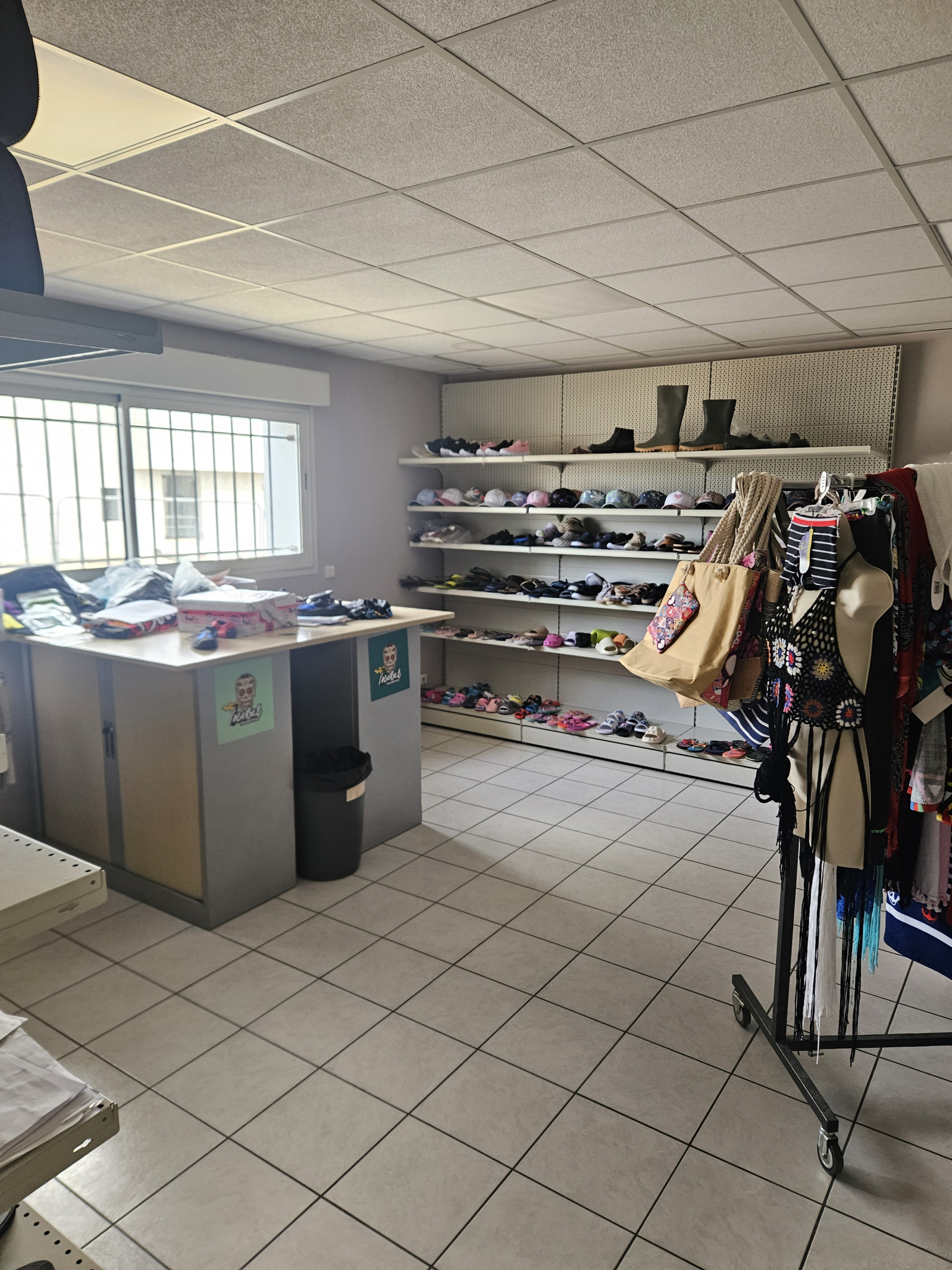 Image_, Local commercial, Méjannes-lès-Alès, ref :0620