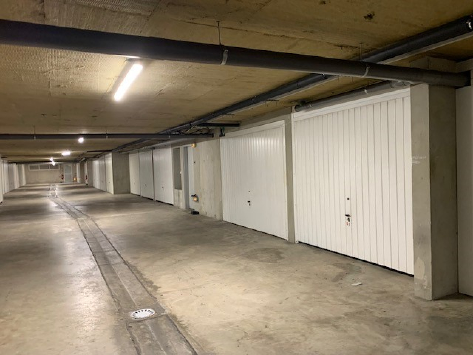 Image_, Garage, Alès, ref :0613